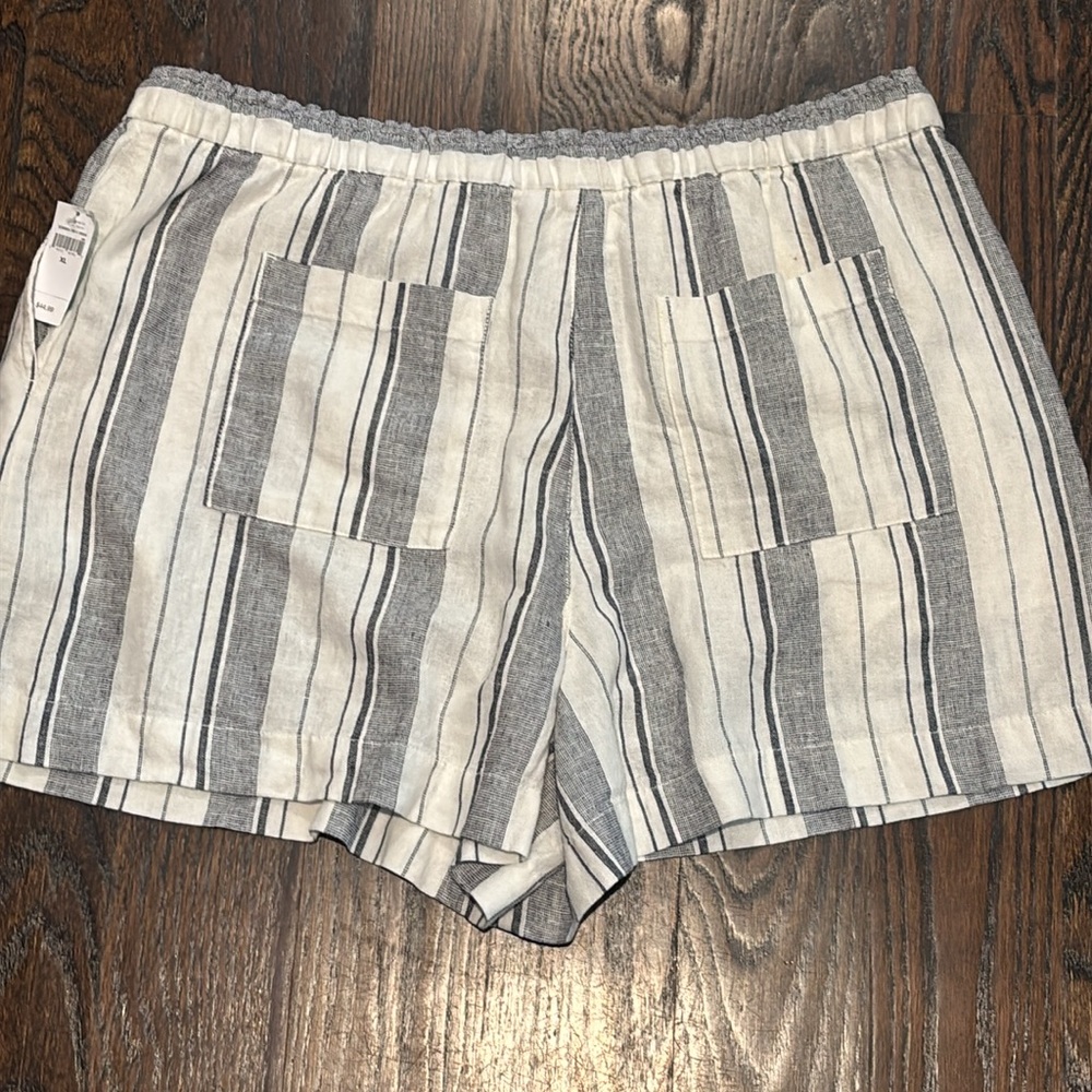 **NWT** GAP Linen Blend Shorts - Picture 3 of 4